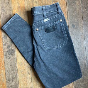 Wrangler High-Rise Skinny Jeans in Essential Black